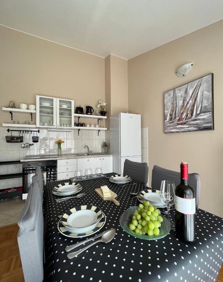 Sukošan Apartments Tino & Leon מראה חיצוני תמונה