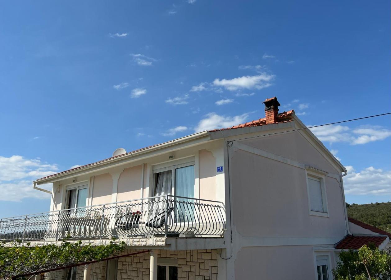 Sukošan Apartments Tino & Leon מראה חיצוני תמונה