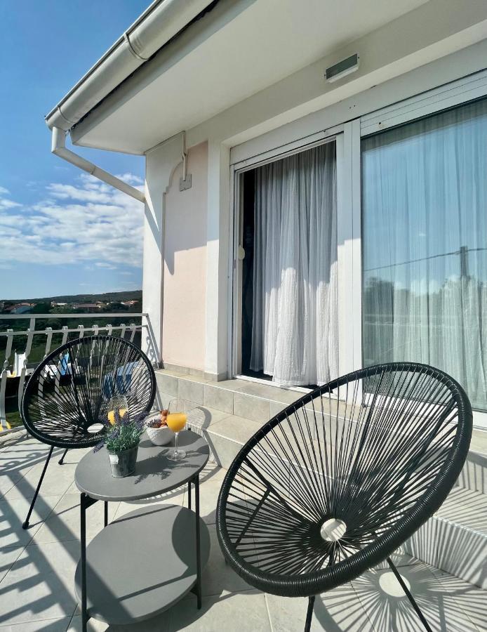 Sukošan Apartments Tino & Leon מראה חיצוני תמונה